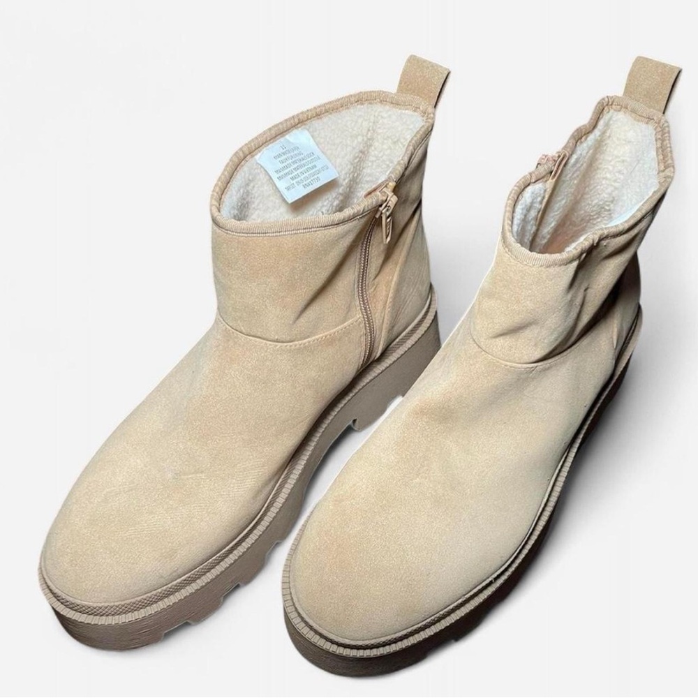 Universal Thread Tan Ankle Boots